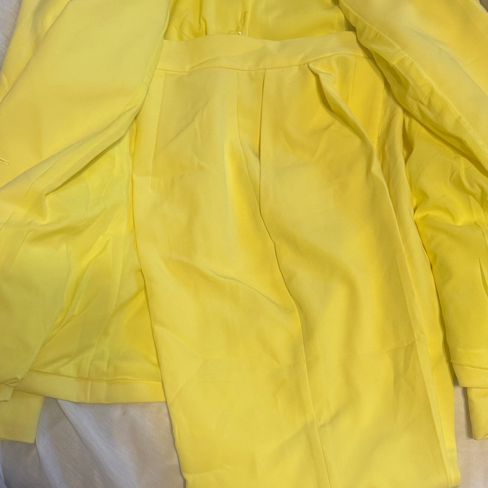 Oh Polly Sunny Yellow Pantsuit - Picture 4 of 11